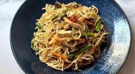 三丝炒豆腐面，美人菇木耳入馔，全面提升免疫力