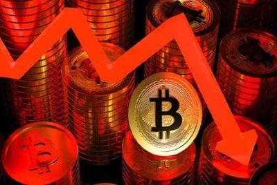 比特币失守7.2万美元创15个月低,相关ETF齐破底 比特币失守7.2万美元创15个月低,相关ETF齐破底