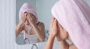 专家揭洗脸5大错误，暗疮烂脸元凶曝光，9成人都做错
