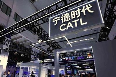 业绩胜预期维持高派息，宁德时代获大行唱好股价飙近9%